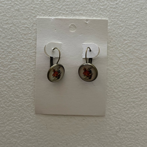 Earrings Rabbit of the movie Alice in Wonderland. - Picture 1 of 2